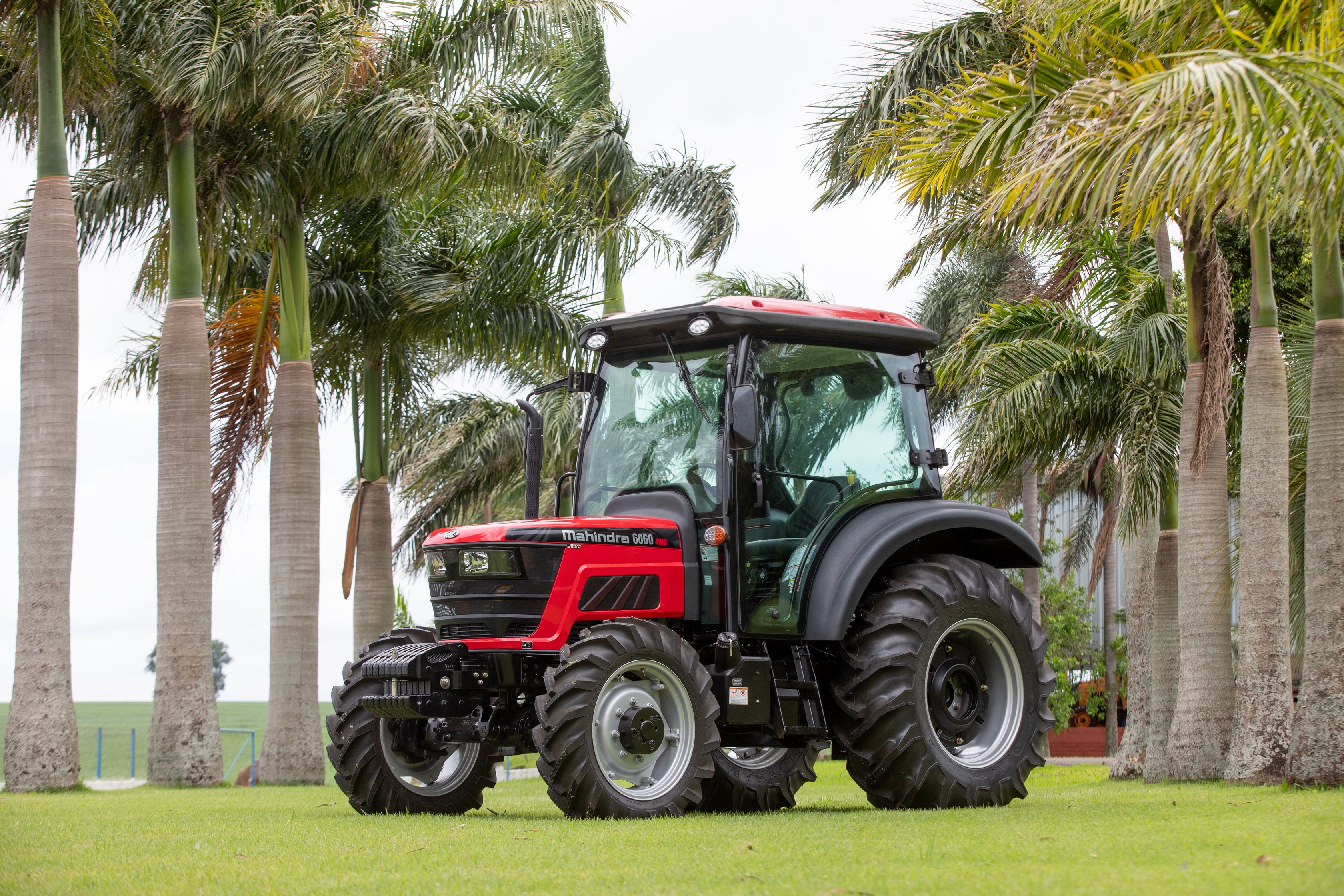Trator Mahindra 6060